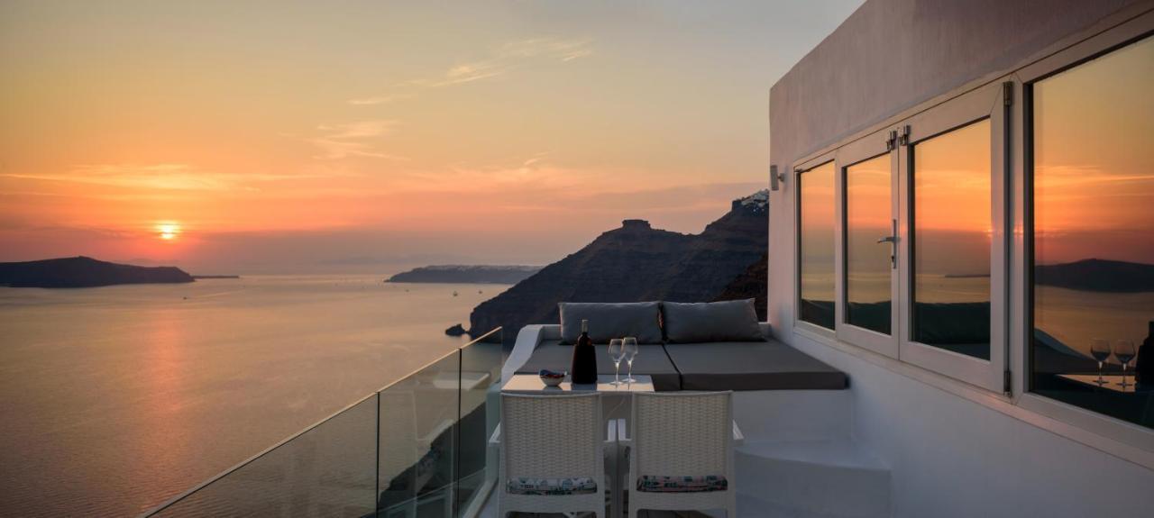 Fira Deep Blue Suites Esterno foto